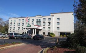 Wingate by Wyndham Athens Near Downtown