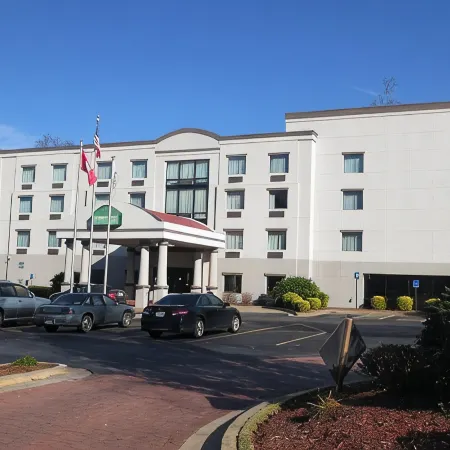 Wingate by Wyndham Athens Near Downtown