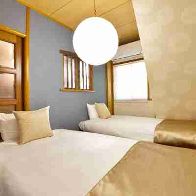 Traditional folk house40 mins from Kansai Airport. Rooms