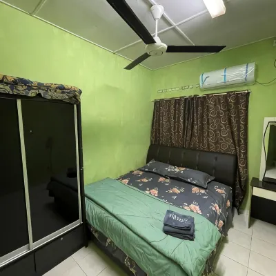 Lylinz Dy cermai homestay Hotels near Masjid Taman Tanjung Puteri Resort