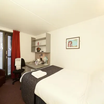 Princes Gardens Hotels near Baden-Powell House