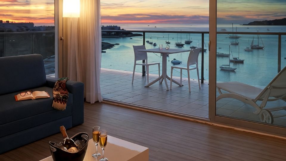 AxelBeach Ibiza Suites Apartments Spa and Beach Club - Adults Only
