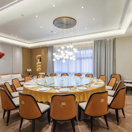 Piaget Hotel