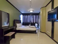 Richmond Plaza Hotel Hotels near Mango Avenue