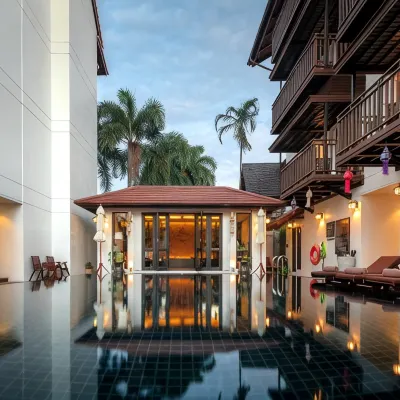 El Barrio Lanna Hotels near Phra Sing
