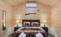 Seneca Hideaway/Rustic Hunter’s cabin/Hot Tub - Alppimaja