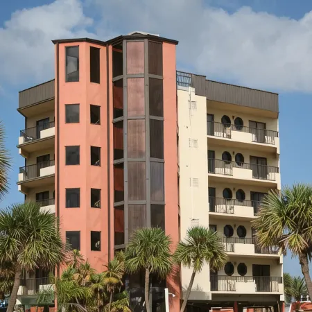 Voyager Beach Club