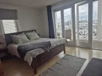 1st line water front 5 Minutes to the beach and 10 mins to old town center.