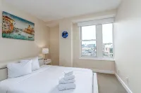 Furnished 2 Bedroom Apartment Near National Museum 2 Apts by RedAwning - Holiday Apartments