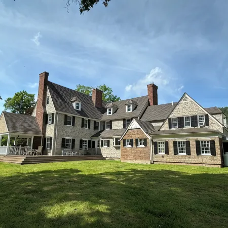 Rich Valley Estate 8 Bdrm 12 Bds 7 Fireplaces 8 Bath+Swim Hole,Hunting & Fishing