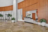 Lagoon Pool View Suite • Oceanfront Resort • Singer Island - Homestays