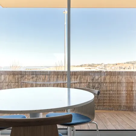 Premium oceanfront apartment. Ideal for couples or small families.