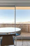 Premium oceanfront apartment. Ideal for couples or small families.