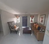 1bdrn apt. with self checking and pet friendly.3min. walk to beach . - Wifi