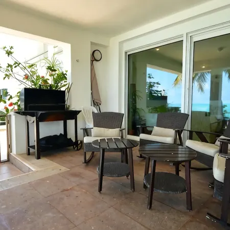 Villa Frente AL MAR muy Cerca de Todo