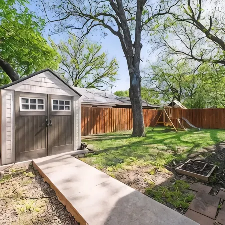 Welcoming cozy where love and light dewll 3-bedroom with AC in charming McKinney