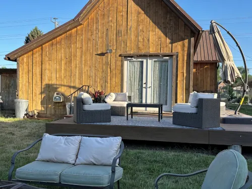 Charming 2-bedroom Vintage 1921 Cottage w/ Mountain Views in lovely Heber City!