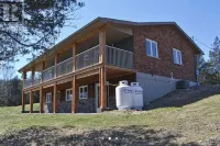 納帕尼乾草灣北岸溫馨小屋