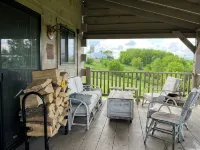 Driftless Log Cabin w/ Kickapoo Valley View