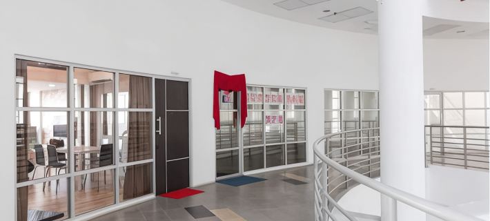 3-Bed Exec Suite RumahKu Airport Penang Hotels in Bayan Lepas