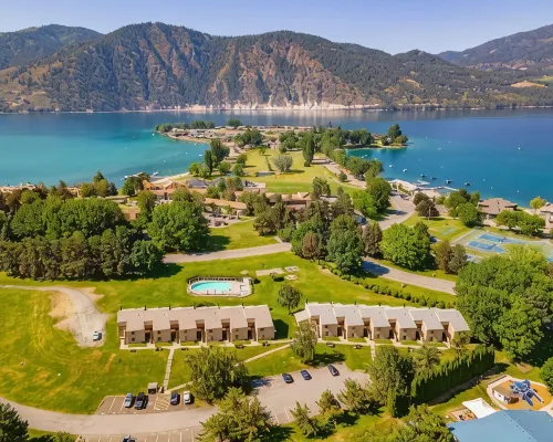 Tennis Village Hotels in Manson