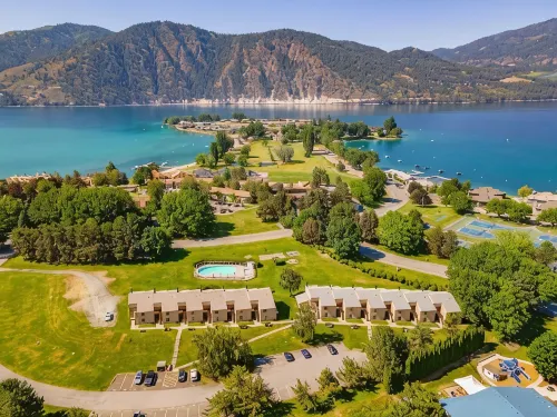 Tennis Village