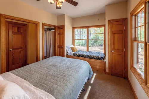 Cottage in the Woods - Farm Style - 4-Star