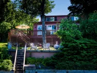 Great Fall Rental on Finger Lakes Wine Trail: Owasco East Side Lakefront - Wifi