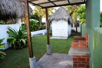 Ocean access waterfront home with TIKI Ranch and Pool. Pet friendly! - 2 звезды