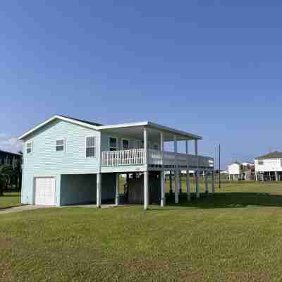 Updated 2 bedroom steps from the bay and the ocean! Hotel Exterior