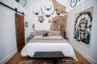 Two Lanes Guesthouse - Historic Downtown Loft Apartment 45 miles S of Nashville - 4-Star