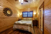 Waterfront On The Mt. Fork River, Fox Island Is Totally Secluded and Private! - バルコニー