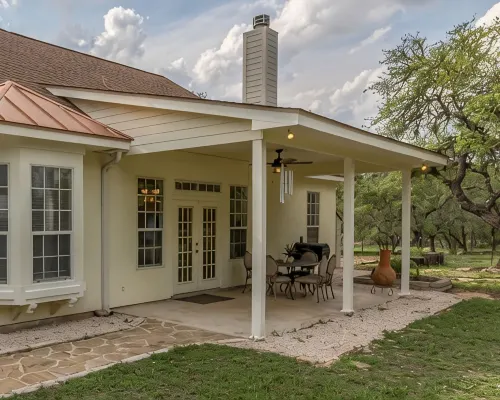 3-Acre Hill Country Retreat w/ Private Office Cabin & Fenced Yard Hotels in Spring Branch