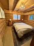 Spacious Steiner Cabin on quiet street and stream. - 3つ星