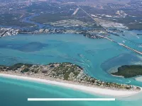 3Bd 3ba Island Oasis                 Beach Front with a Dock-Perfect Event Space Hotels in Placida