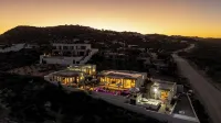 4-Villa Estate: Steps to Beach ~ 3Mi Flora Farms ~ 180° Ocean Views ~ Pool - 방갈로