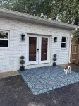 Lakeshore Living- studio apartment