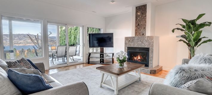 Spectacular view house Hotels in Kelowna