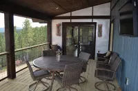 Spacious, 3 bedroom private cabin on 6 acres. Near Mickelson trail & Deadwood - Chalets