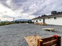 Fantastic Views w/ Hottub,  Firepit & Horseshoes Hotels in Ahwahnee