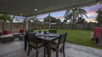 Super Modern ~3 miles to Beach~ Large Yard/Patio & BBQ - 3-Star