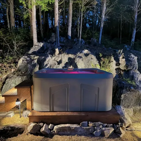 Secluded Lake Front Lodge In Cosby - Your Ultimate Hideaway