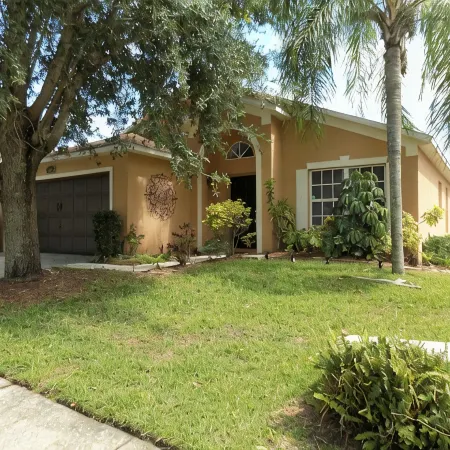 Spacious New Refurnished and Decorated 5-Bedrooms Mickey Mouse Pool House