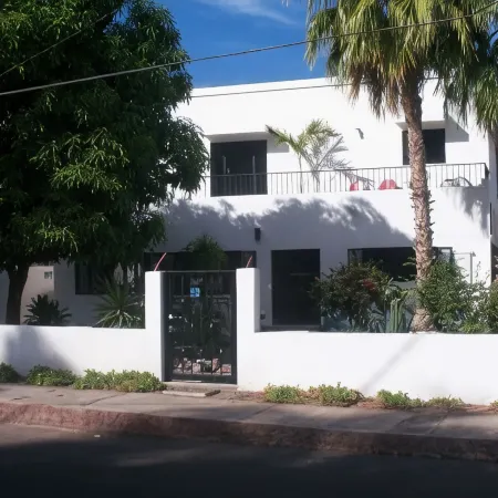 Milagro Guest House, Seaside Bungalow with Ocean View and a Private Pool!