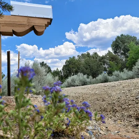 Private and Spacious Home Near the Plaza with Mountain Views!