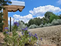 Private and Spacious Home Near the Plaza with Mountain Views! - マウンテンビュー