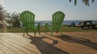 Cute Lakefront Cottage on Lake Michigan. - 2-Star
