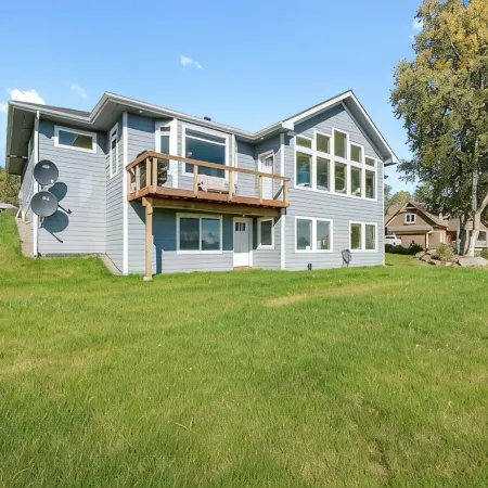 Spacious home w full Kachemak Bay views