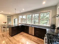 Cheerful Spacious 4 bd Home Walks to Purdue, Sports, and Golf, & Game Arcade! - Wifi