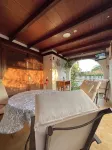 Bungalow con Césped Privado y Piscina de Agua Salada. En Maspalomas, GC! - 2-Star